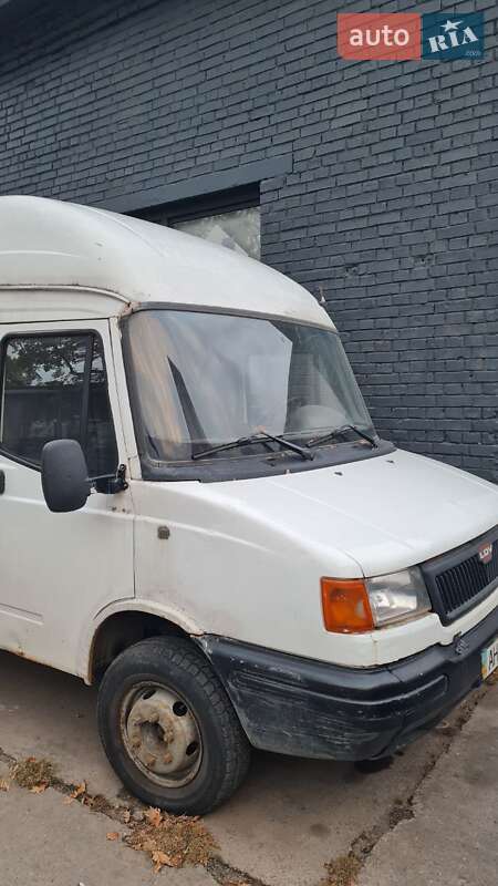 Грузовой фургон LDV Convoy 2005 в 