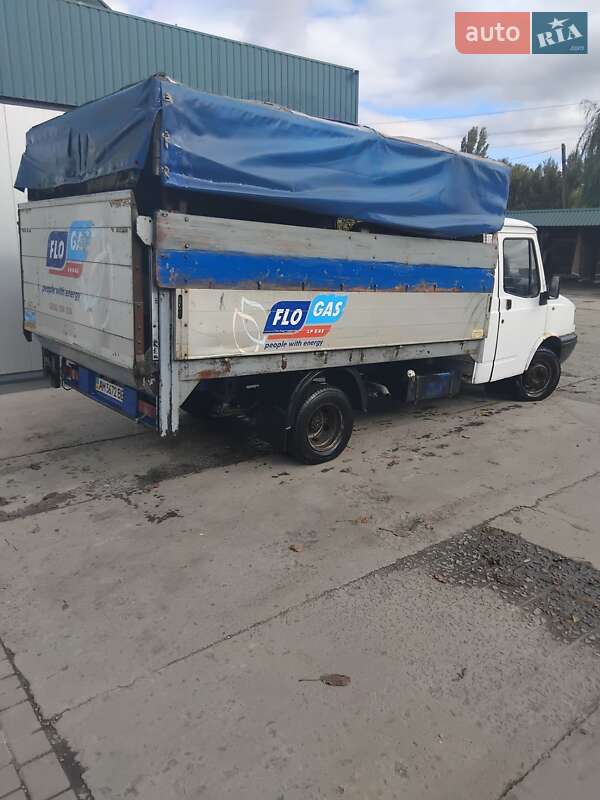 LDV Convoy 2004