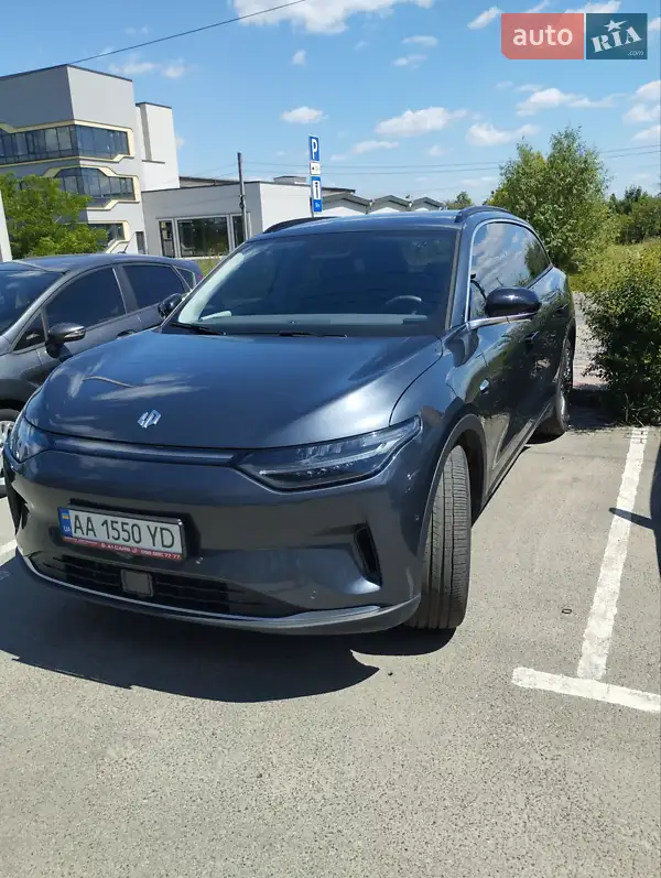 Leapmotor С11