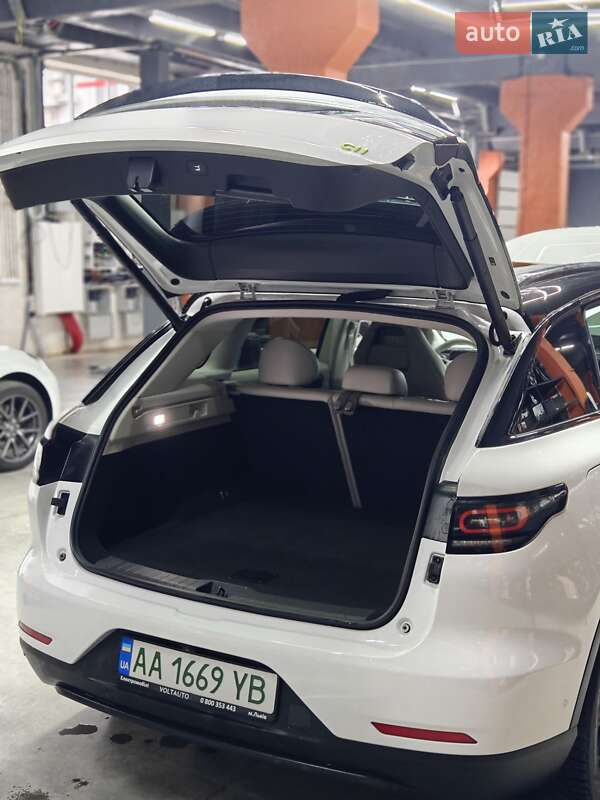 Внедорожник / Кроссовер Leapmotor С11 2023 в Черновцах