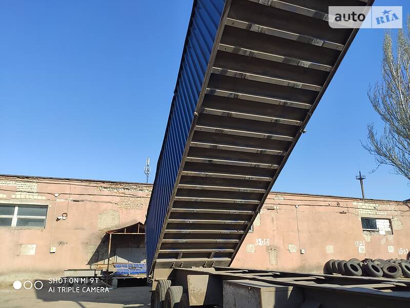 Зерновоз - полуприцеп Lecinena SRPR 1998 в Николаеве