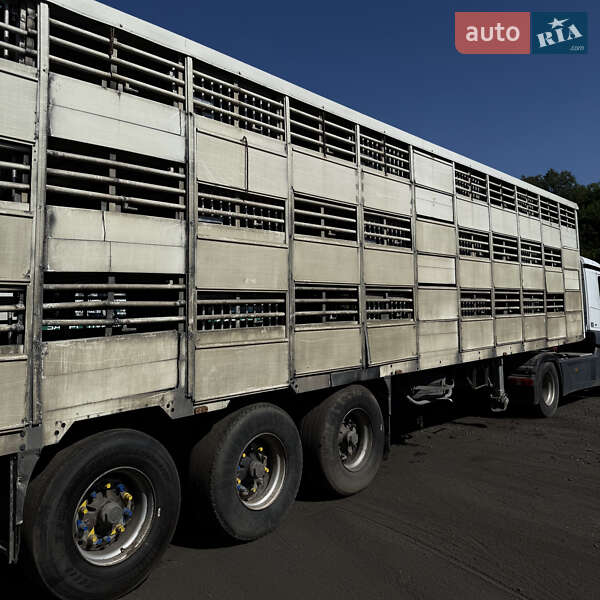 Для перевозки животных - полуприцеп LeciTrailer SR 2005 в Шептицькому