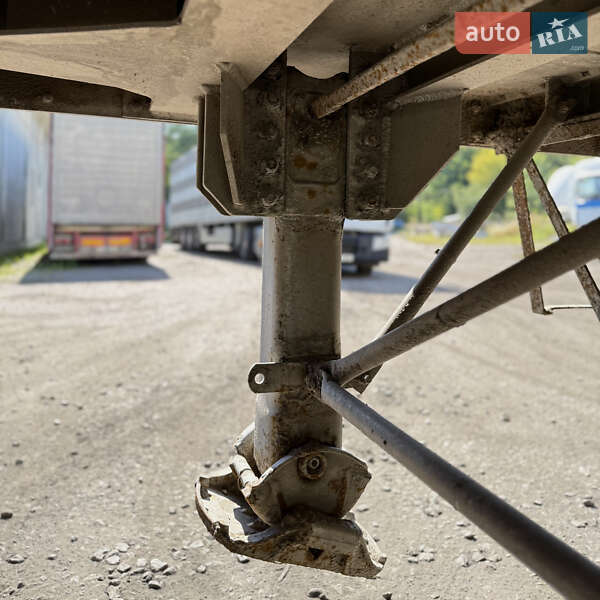 Для перевозки животных - полуприцеп LeciTrailer SR 2005 в Шептицькому