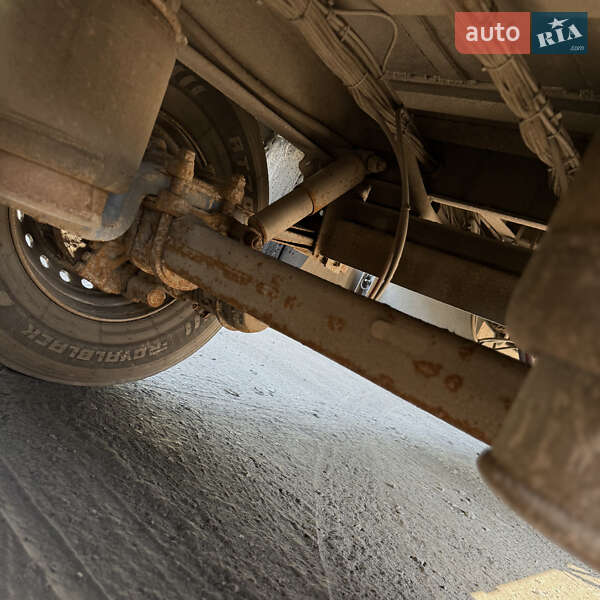 Для перевозки животных - полуприцеп LeciTrailer SR 2005 в Шептицькому