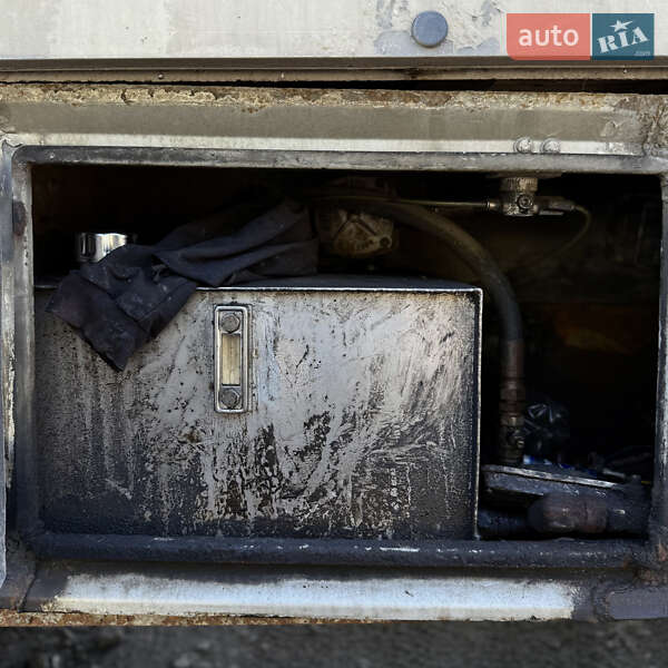 Для перевозки животных - полуприцеп LeciTrailer SR 2005 в Шептицькому