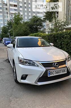 Хетчбек Lexus CT 200h 2014 в Львові