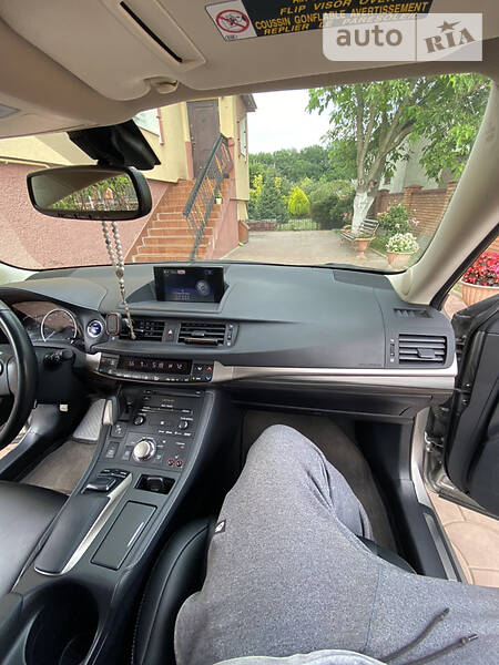 Хетчбек Lexus CT 2016 в Луцьку фото 28 Хетчбек Lexus CT 2016 в Луцьку