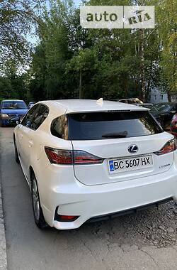 Хэтчбек Lexus CT 2014 в Львове