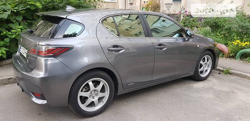 Хэтчбек Lexus CT 2014 в Полтаве