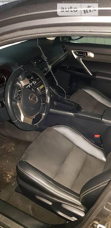 Хэтчбек Lexus CT 2014 в Полтаве