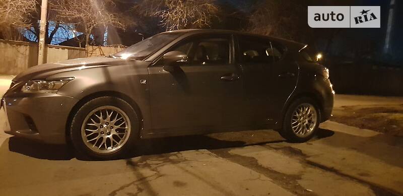 Хэтчбек Lexus CT 2014 в Полтаве