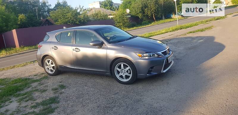 Хэтчбек Lexus CT 2014 в Полтаве