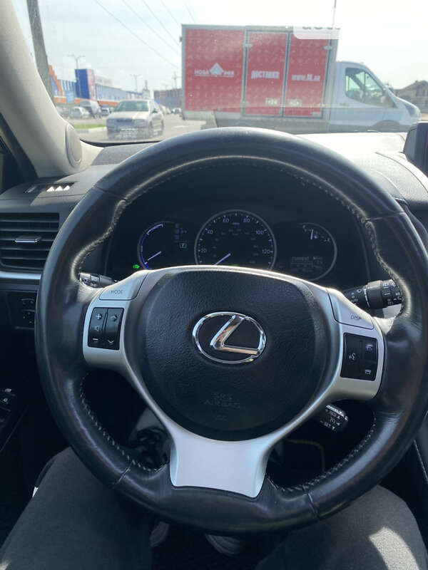 Хетчбек Lexus CT 2011 в Луцьку