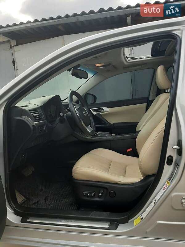 Хетчбек Lexus CT 2012 в Харкові фото 7 Хетчбек Lexus CT 2012 в Харкові