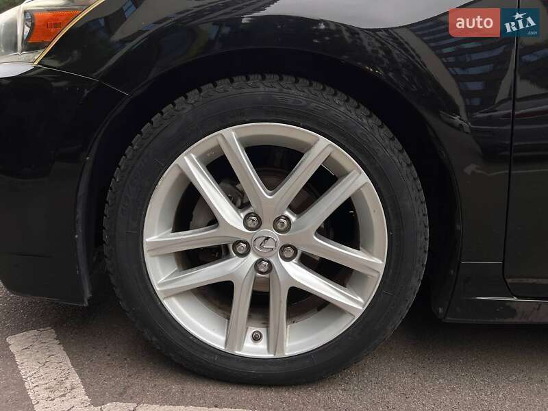 Хэтчбек Lexus CT 2014 в Киеве