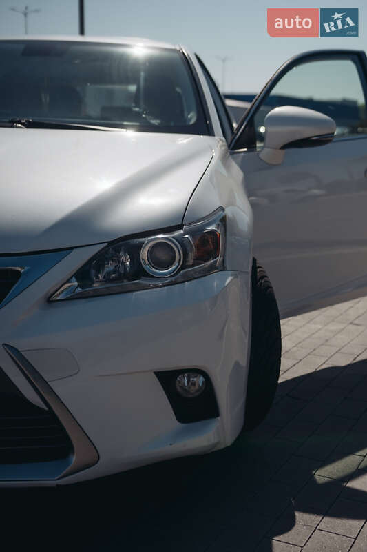 Хэтчбек Lexus CT 2014 в Одессе