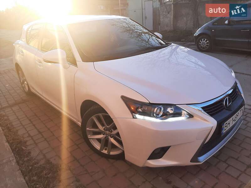 Хэтчбек Lexus CT 2015 в Одессе