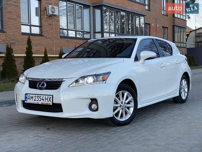 Хэтчбек Lexus CT 2011 в Житомире