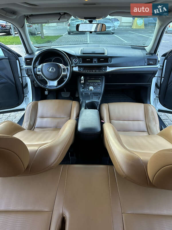 Хэтчбек Lexus CT 2012 в Одессе