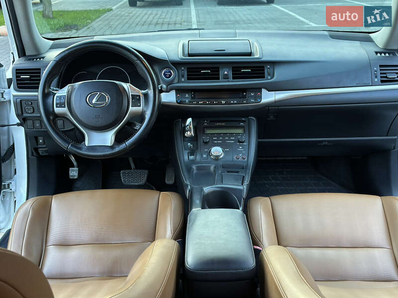 Хэтчбек Lexus CT 2012 в Одессе