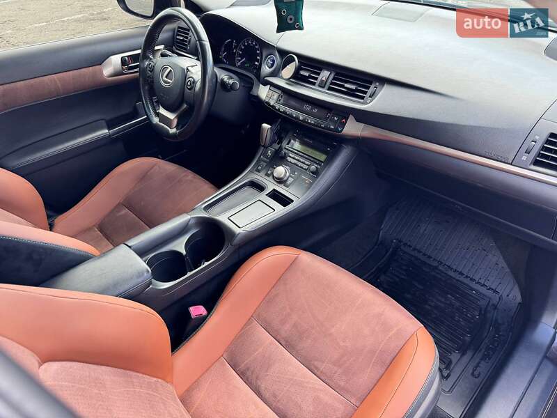 Хетчбек Lexus CT 2014 в Києві фото 14 Хетчбек Lexus CT 2014 в Києві