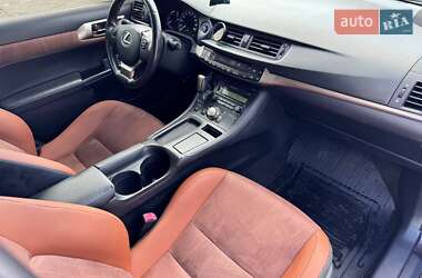 Хэтчбек Lexus CT 2014 в 