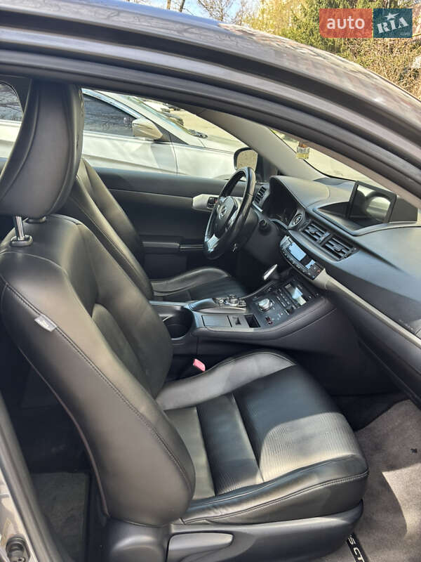 Хэтчбек Lexus CT 2012 в Одессе