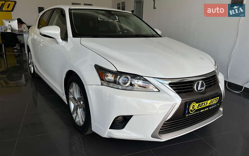 Lexus CT 2015