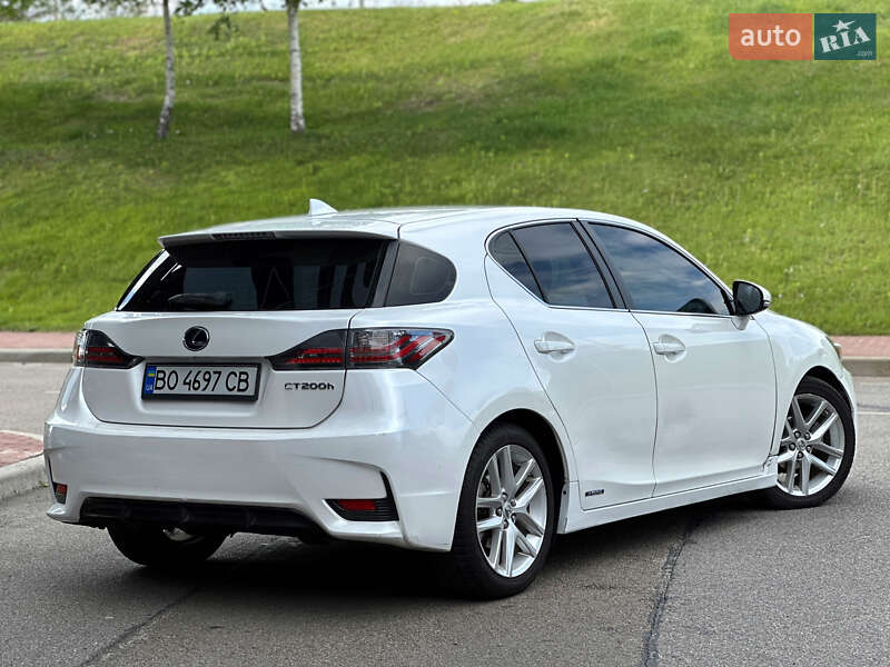Хетчбек Lexus CT 2015 в Києві