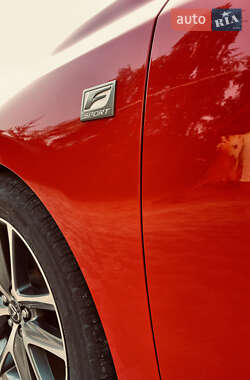 Хэтчбек Lexus CT 2014 в 