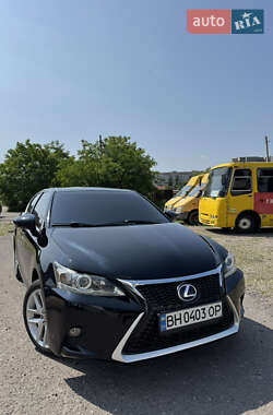 Хэтчбек Lexus CT 2014 в 