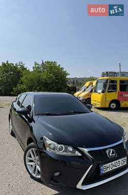 Хэтчбек Lexus CT 2014 в 