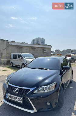 Хэтчбек Lexus CT 2014 в 