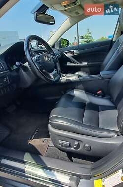 Хэтчбек Lexus CT 2016 в 