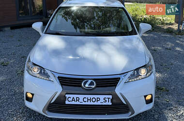 Хетчбек Lexus CT 2015 в 