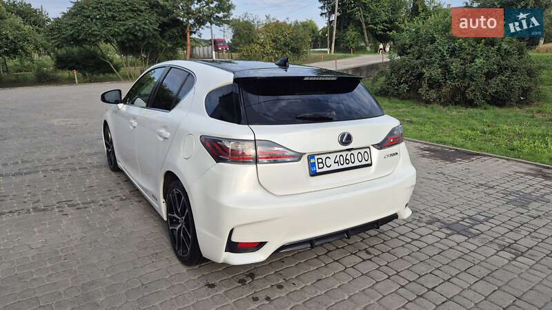 Хэтчбек Lexus CT 2014 в Львове