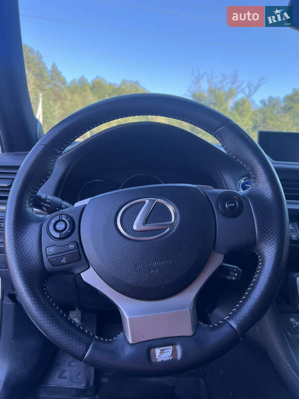 Хэтчбек Lexus CT 2015 в Киеве