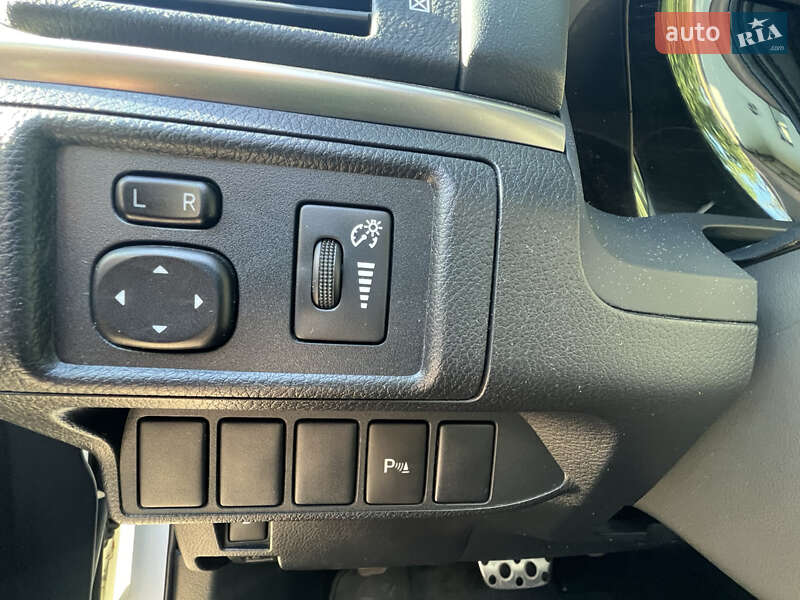 Хэтчбек Lexus CT 2015 в Киеве