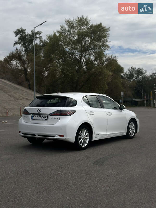 Хэтчбек Lexus CT 2011 в Киеве фото 5 Хэтчбек Lexus CT 2011 в Киеве