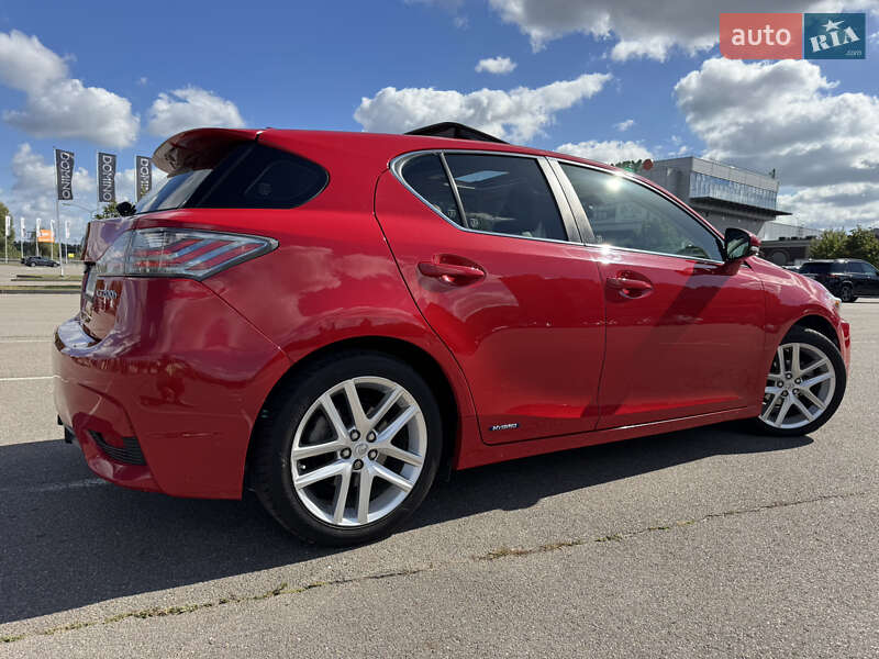 Хетчбек Lexus CT 2015 в Києві