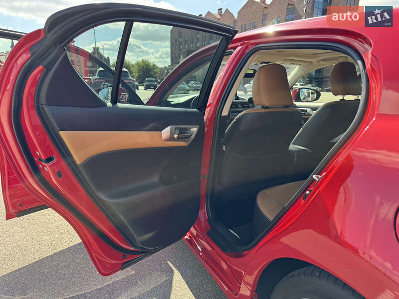 Хетчбек Lexus CT 2015 в Києві