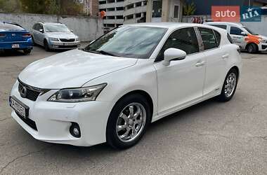 Хэтчбек Lexus CT 2011 в 