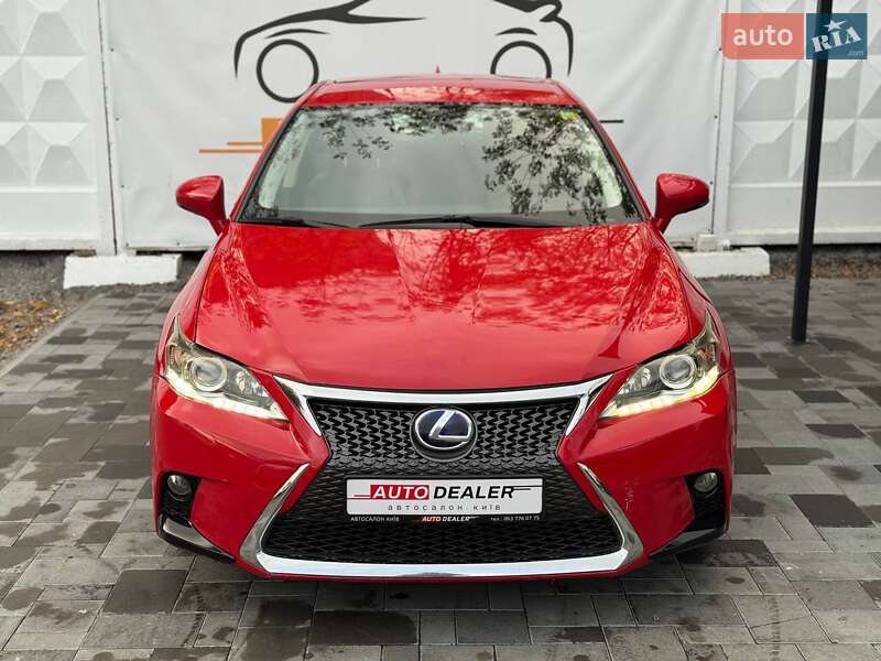 Хэтчбек Lexus CT 2017 в Киеве