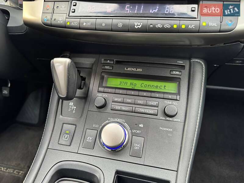 Хэтчбек Lexus CT 2017 в Киеве