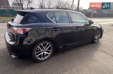 Хэтчбек Lexus CT 2015 в 