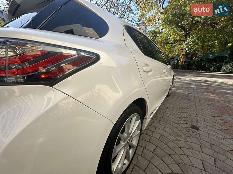 Хэтчбек Lexus CT 2013 в Одессе фото 16 Хэтчбек Lexus CT 2013 в Одессе