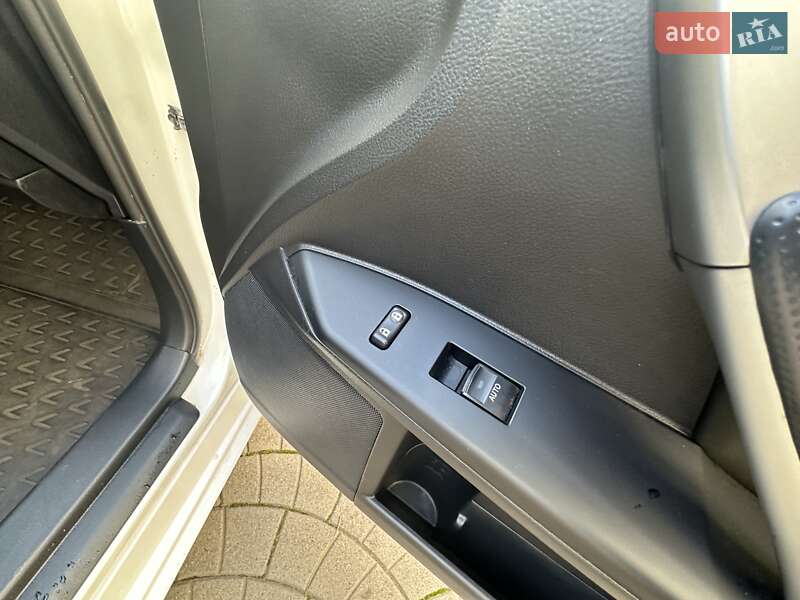 Хэтчбек Lexus CT 2013 в Одессе фото 38 Хэтчбек Lexus CT 2013 в Одессе