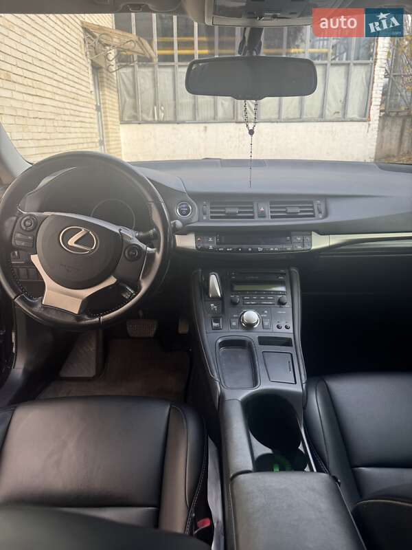 Хетчбек Lexus CT 2015 в Луцьку
