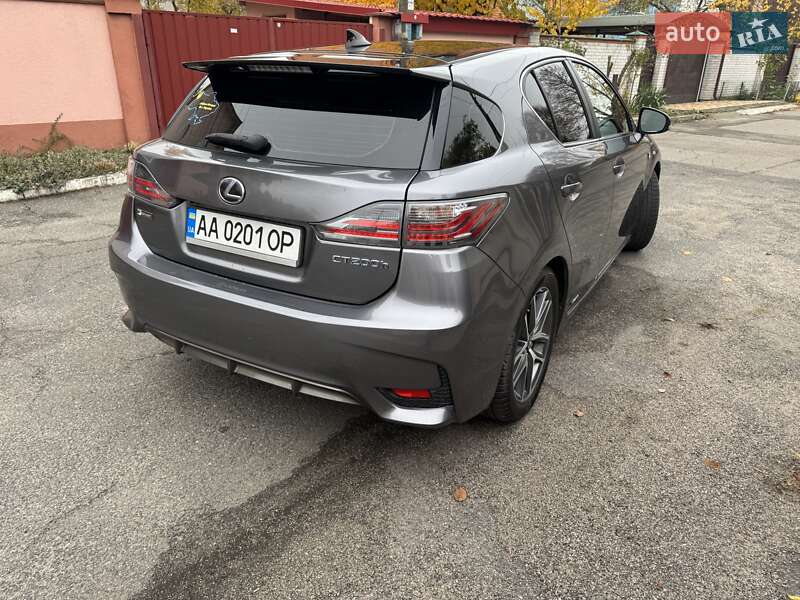 Хетчбек Lexus CT 2015 в Києві
