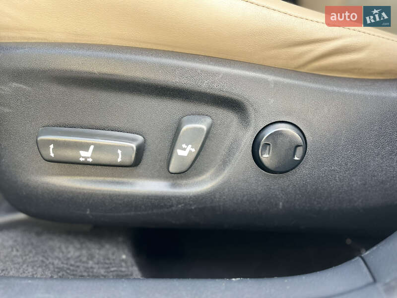 Хетчбек Lexus CT 2011 в Луцьку